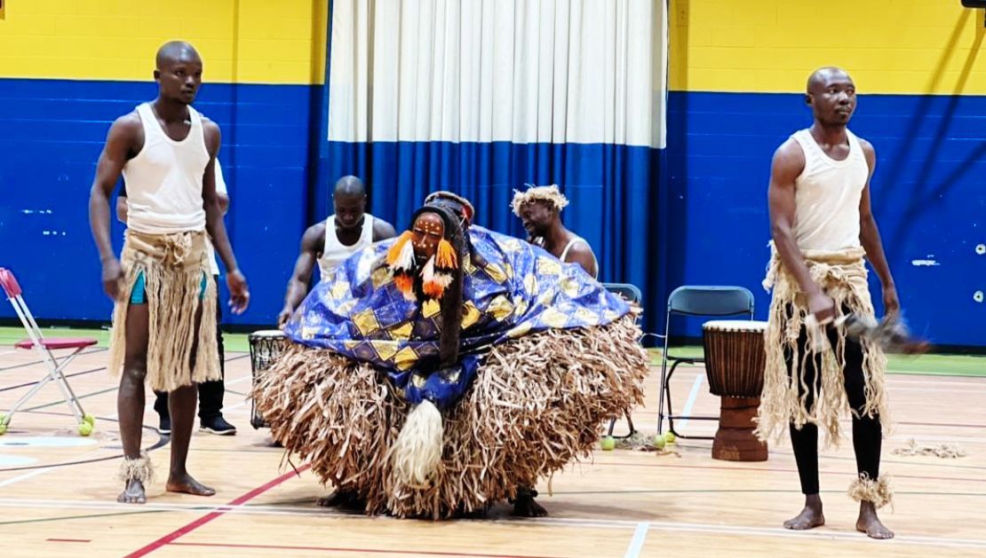 Mona Danse – L&#39;âme vibrante de la Côte d&#39;Ivoire en mouvement ! 🔥