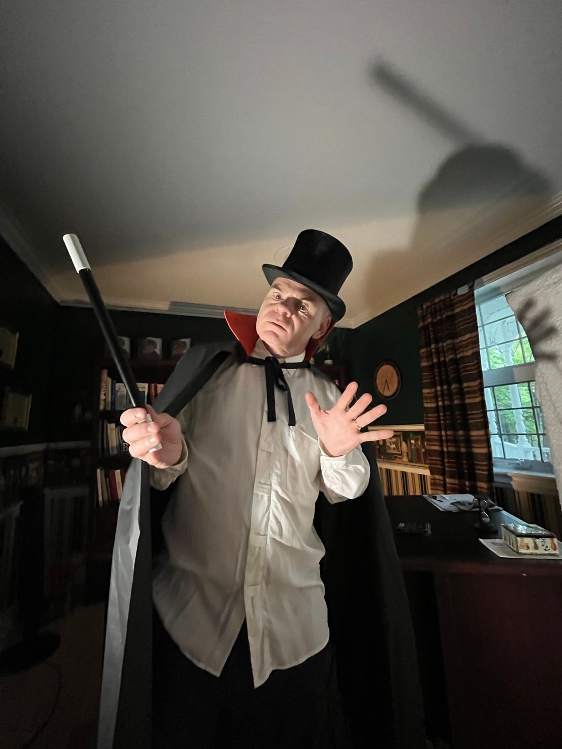 🎃 Jean desHaies vous ensorcelle avec son Spectacle de Magie d&#39;Halloween ! 🕷️✨