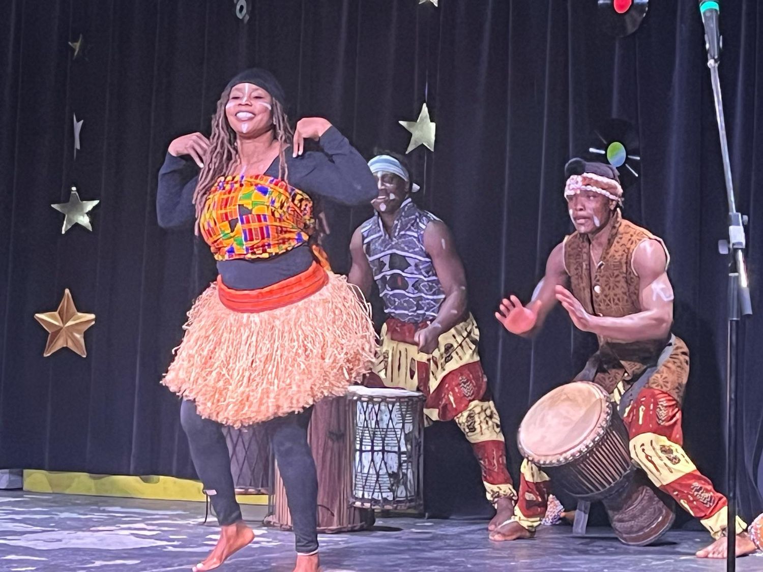 🪘🔥 Kotou Danse – Rythmes et Énergie de la Côte d’Ivoire ! 💃🏾🎶