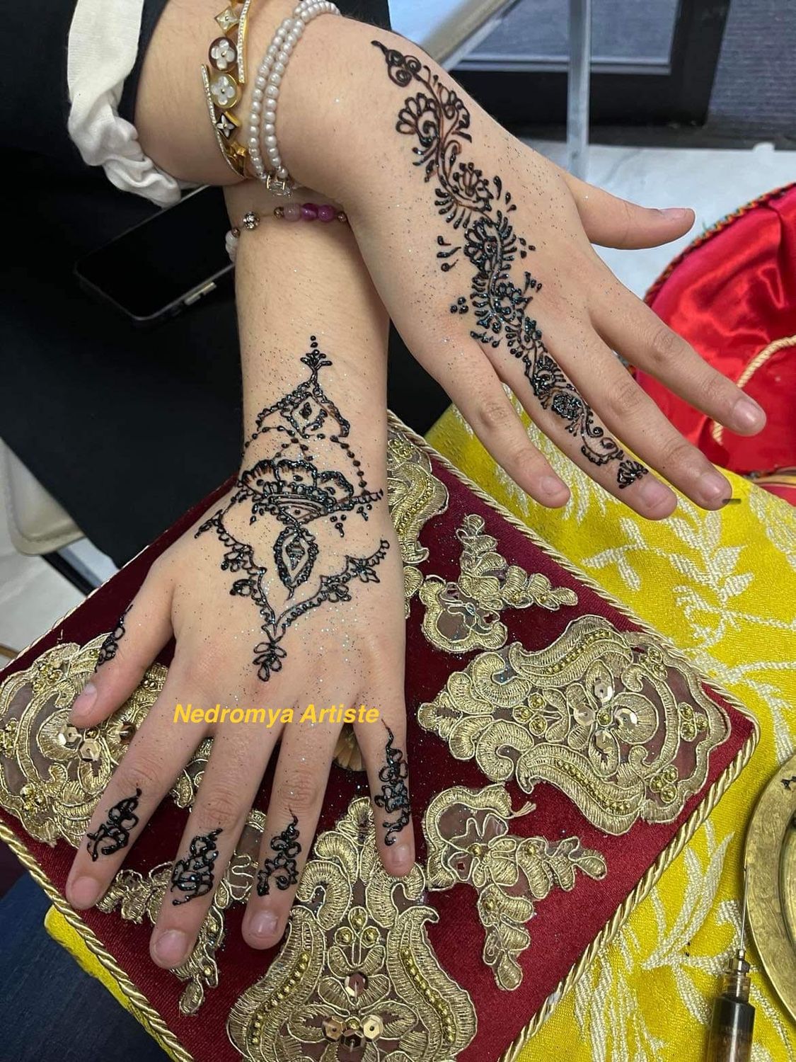 🌿✨ L’Art du Henné – Atelier Créatif et Culturel ! 🎨🤲