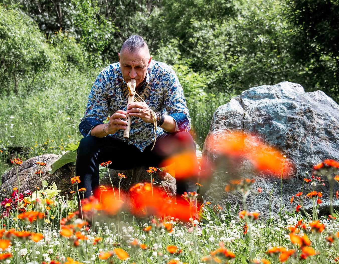 À L’ÉCOUTE DU VIVANT