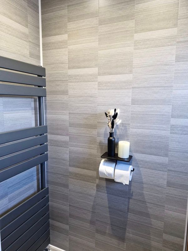 GREY MULTI TILES (250MM pack of 5)