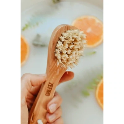 Facial Dry Brush
