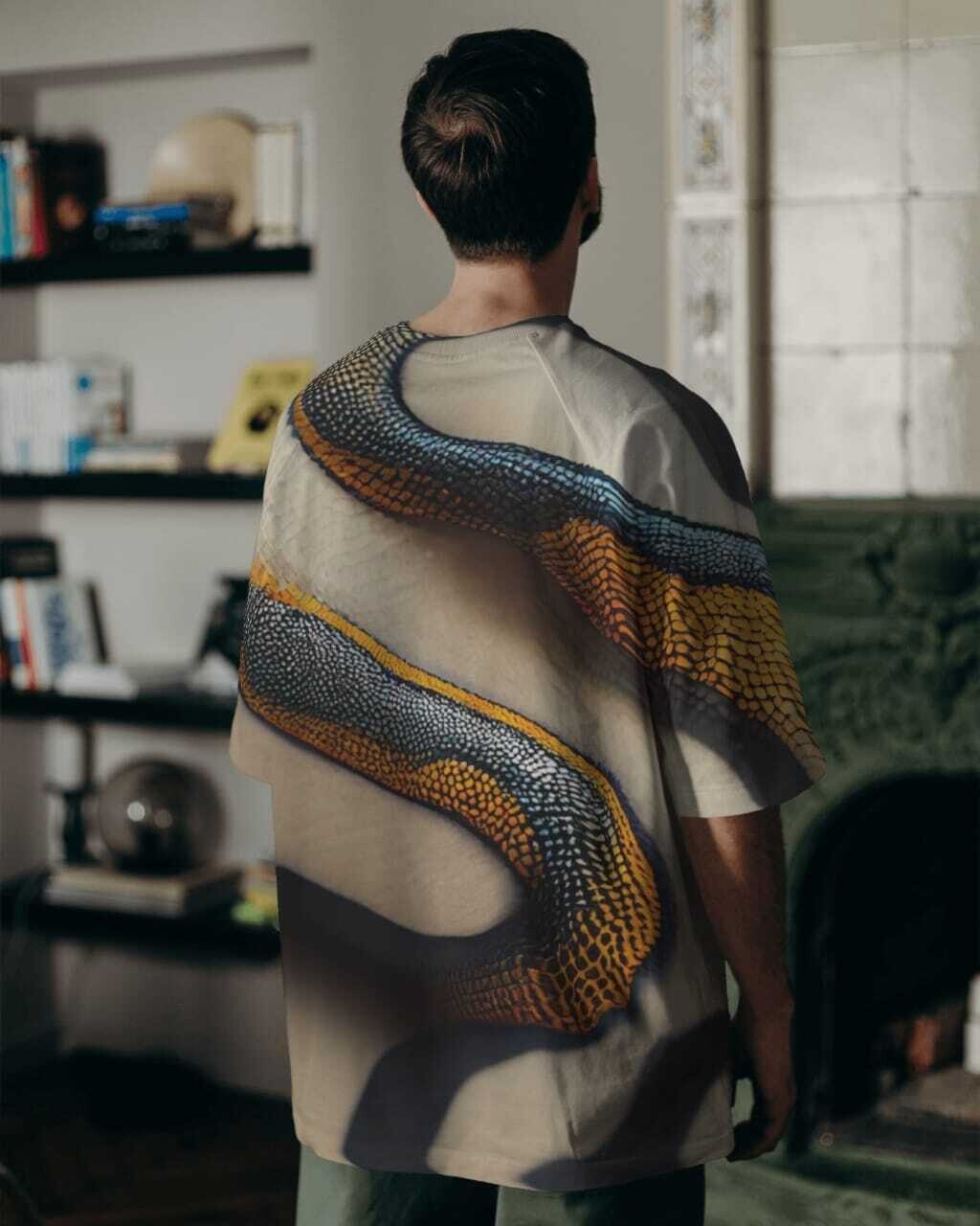 MEN SYMBOLIC CLOTHES T-SHIRTS