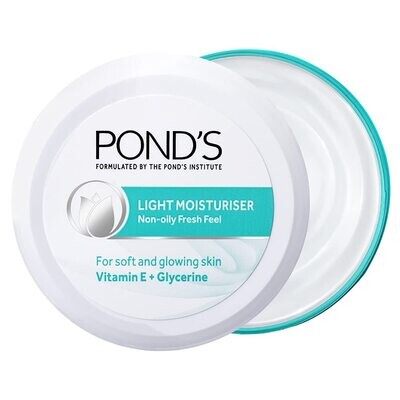 Pond&#39;s Light Moisturizer, Non- Oily With Vitamin E And Glycerine, For Soft And Glowing Skin - 150 ml