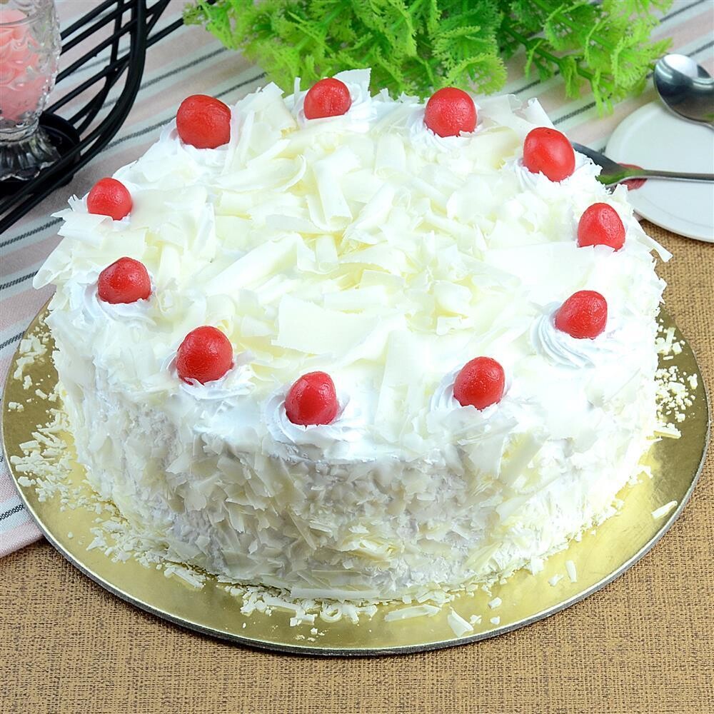 White Forest Cake - 1KG
