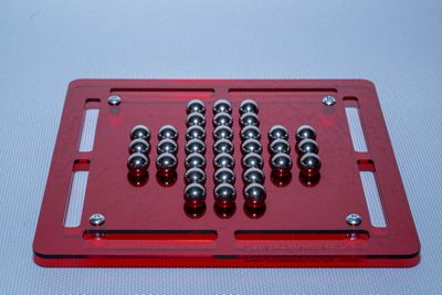Solitaire Plexiglas rouge, 3 mm