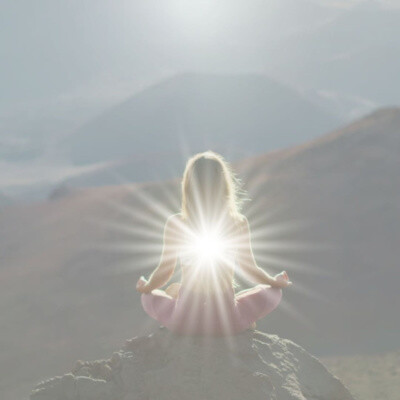 MEDITACIÓN PARA CONECTAR CON LA LUZ DEL CORAZÓN.