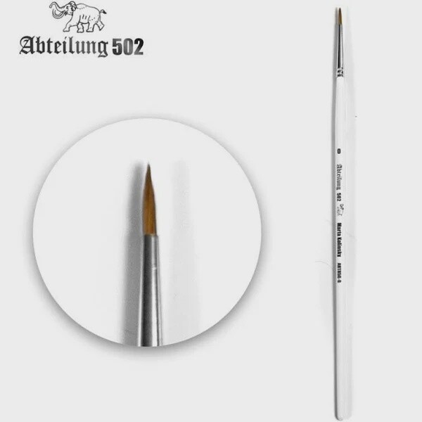 Marta Kolinsky: 0 Brush