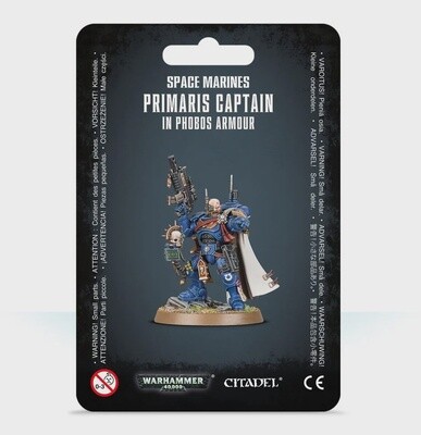 SPACE MARINES Captain In Phobos Armour