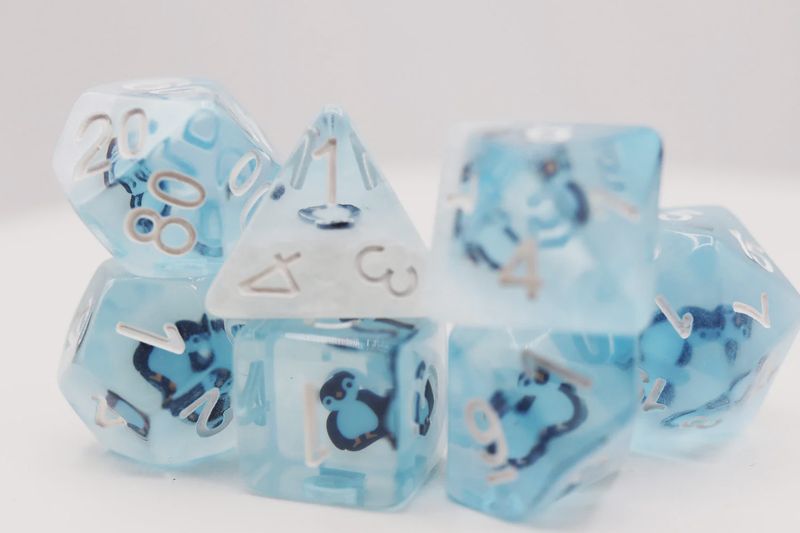 RPG DICE SET: FROZEN PENGUIN