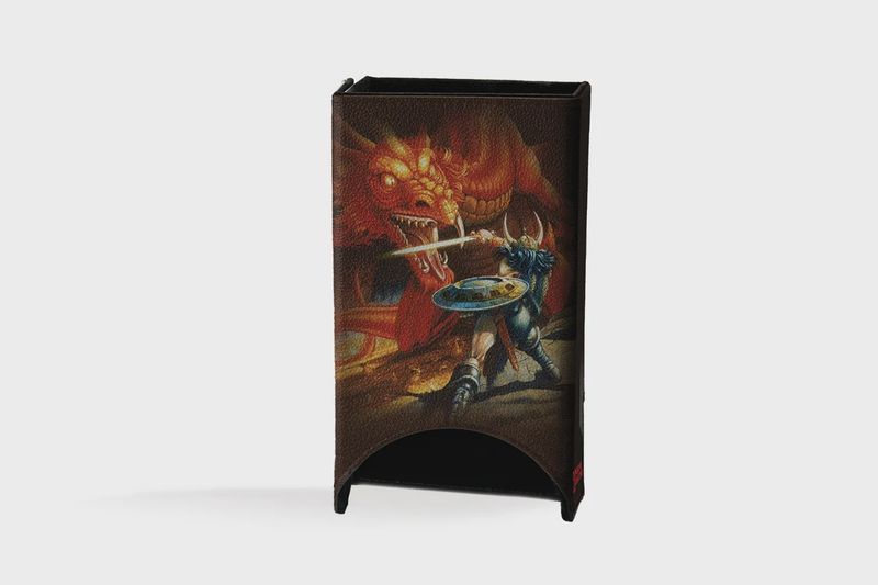 D&amp;D Masterworks Series Dice Tower: Larry Elmore