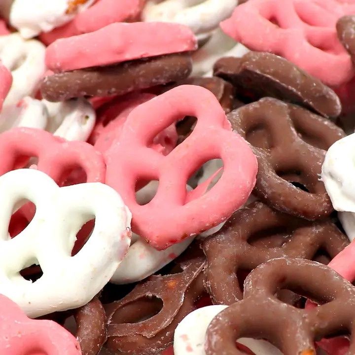 Neapolitan Pretzels (Sold In Bulk)