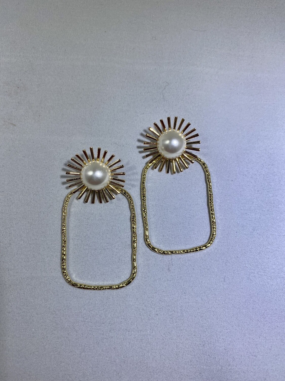 Pearl Starburst Earring