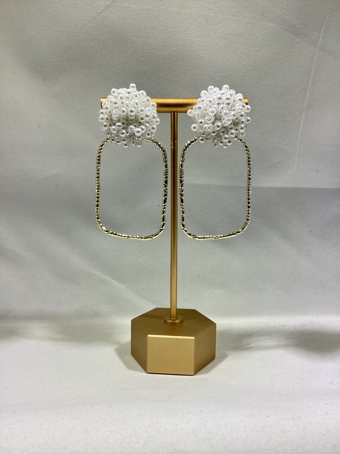 Cluster Pearl Top Earrings