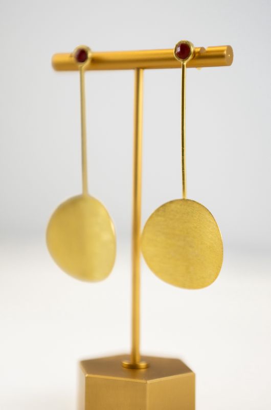 Gold Curved Coin w/Red Stone