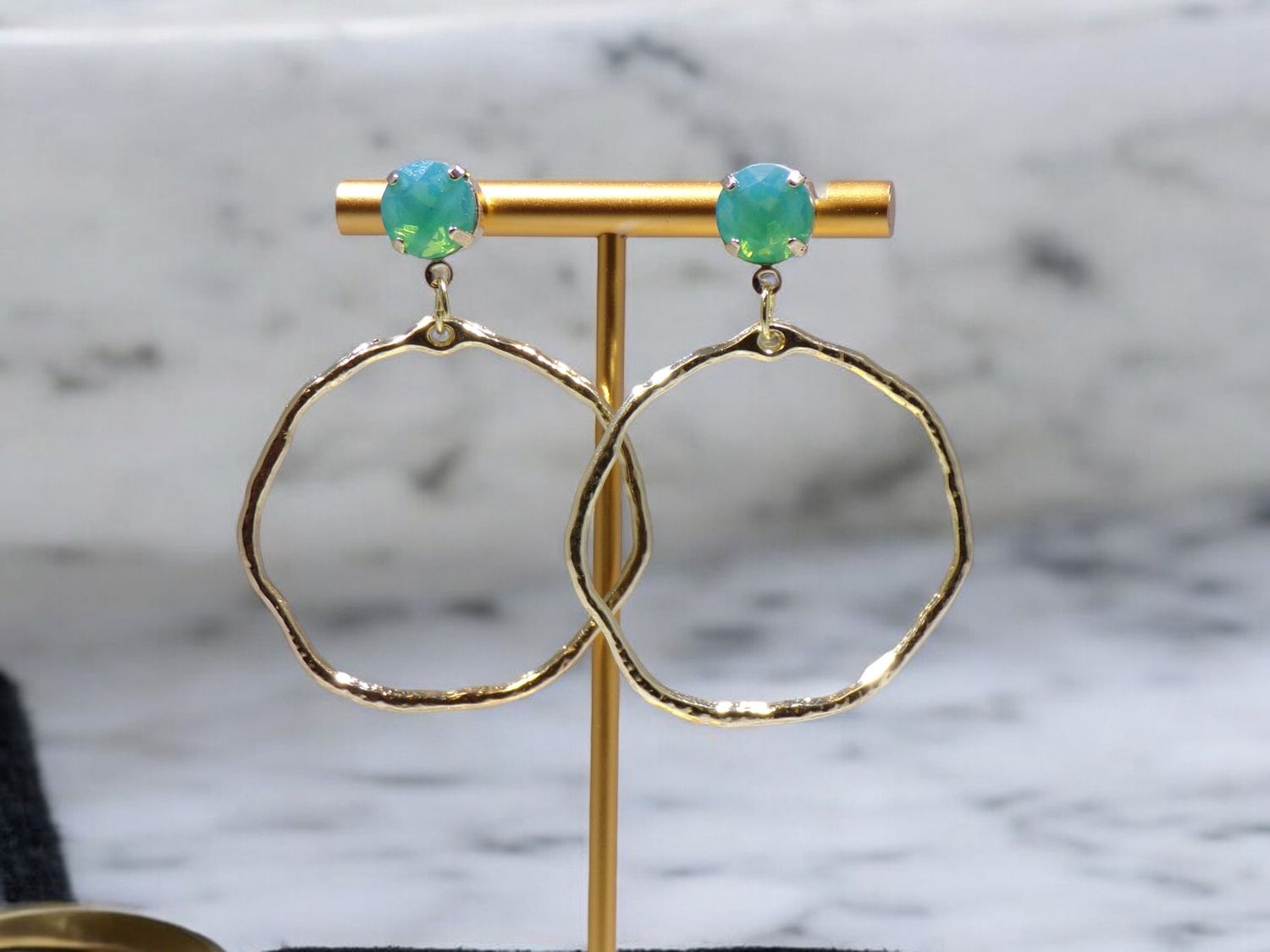 Gwyneth Earrings, shape: Circle