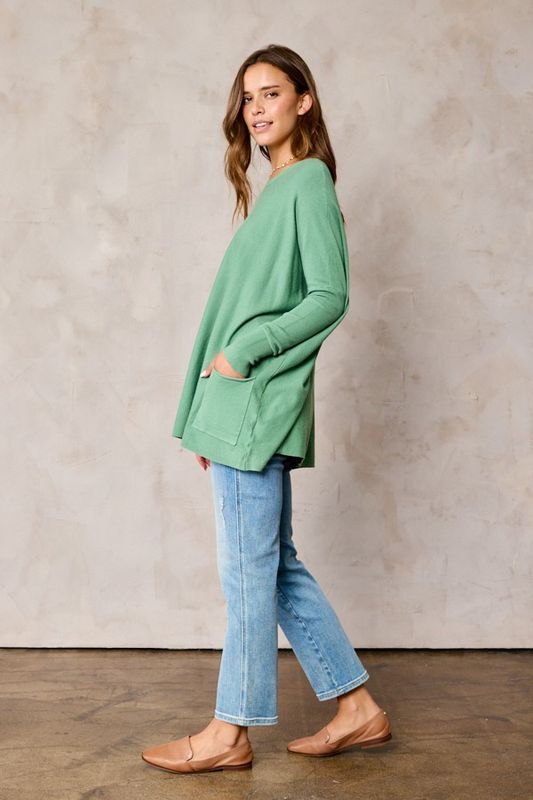 Oversized Sweater w/Pockets