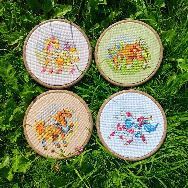 🌸Seasons &quot;Horses&quot;🌸 - 4 set - cross stitch pattern