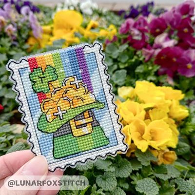 Leprechaun&#39;s gold postage stamp cross stitch pattern