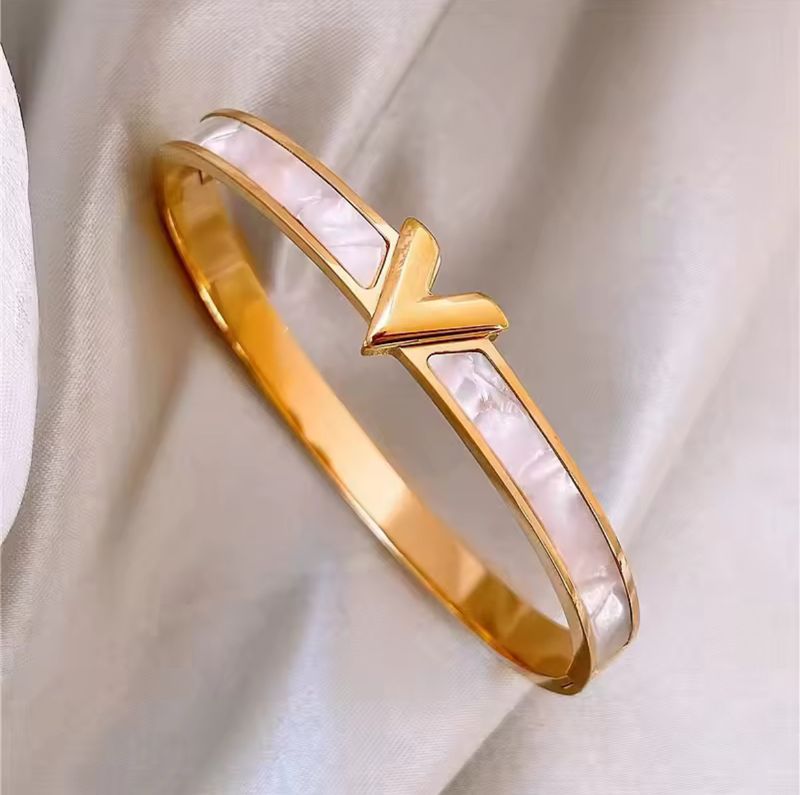 316L Stainless Steel Letter V Bangles&amp;bracelets