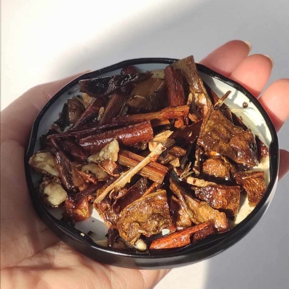 Modern Herbal Inhaler & Aroma Relief Products Course - คอร์สเรียนทำยาดมสมุนไพรและผลิตภัณฑ์ทางสุคนธบำบัด