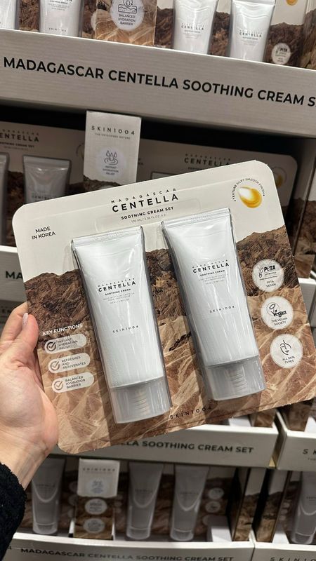 Madagascar centella ampoule foam/ EUA