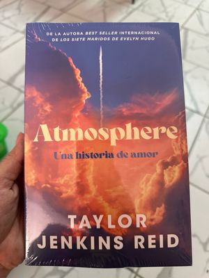 Atmosphere - Taylor Jenkins Reid