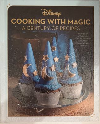 Libro de Recetas "Cocinando con Magia Disney: Un Siglo de Recetas" | Disney