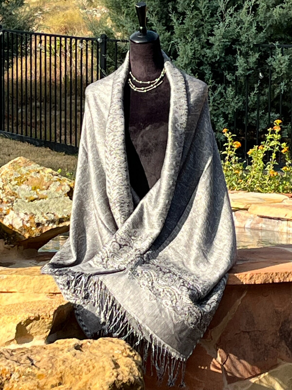 Silver/Black Travel Cape w/ Drawstring Tote
