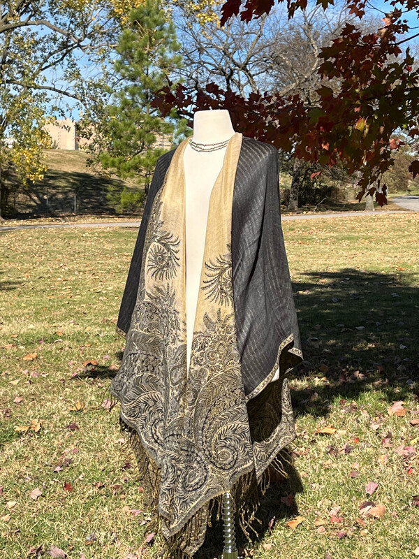 Grey Slate Palm Travel Cape With Tote