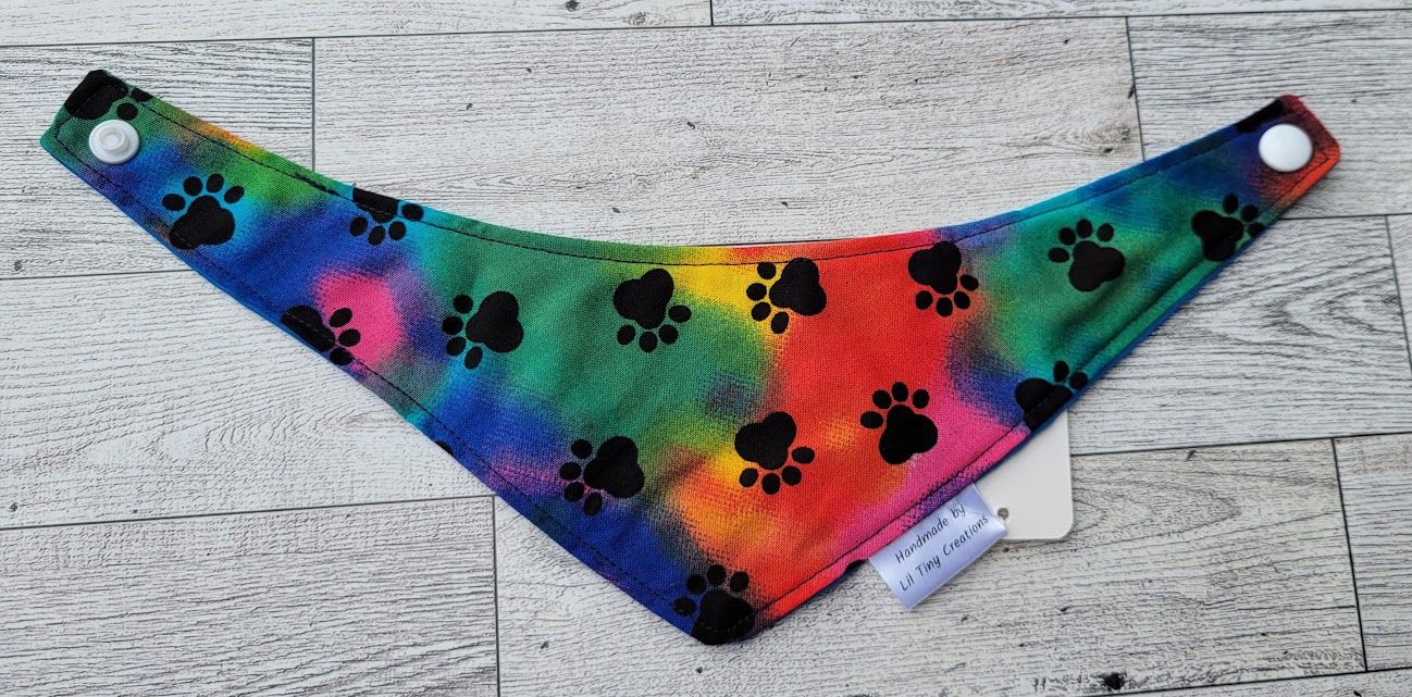 Reversible Animal Bandana: Tie Dye w/Paw Prints