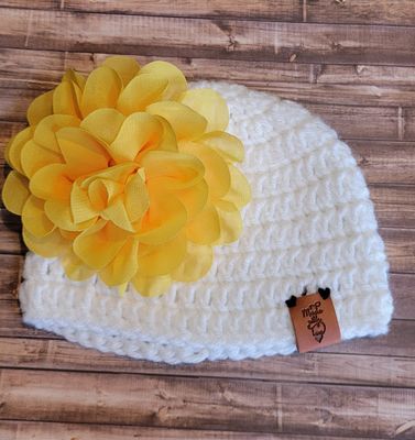 Crochet Beanie Hat: 0-3 Months: White