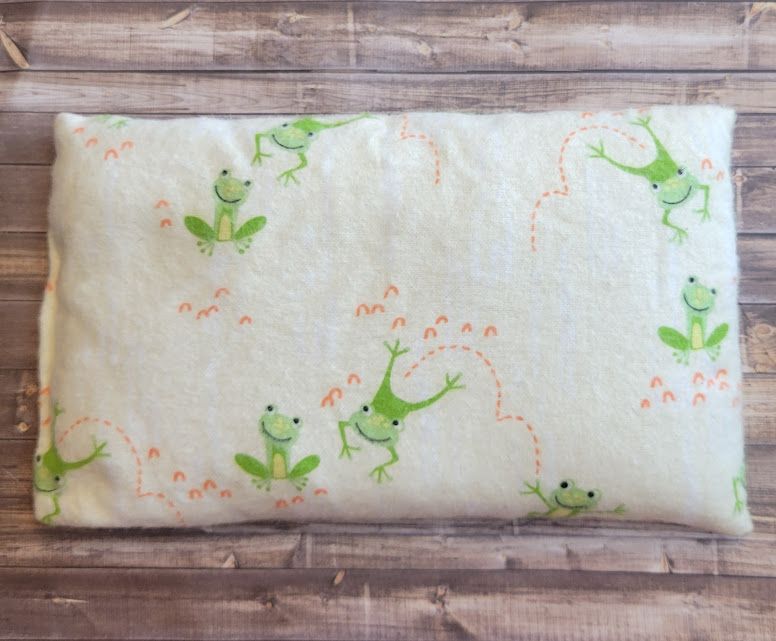 Medium Size Microwave/Freezer Rice Pack: Hoppy Frogs