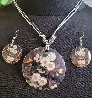 Necklace & Earrings - Floral