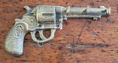 Key Hook - Gun