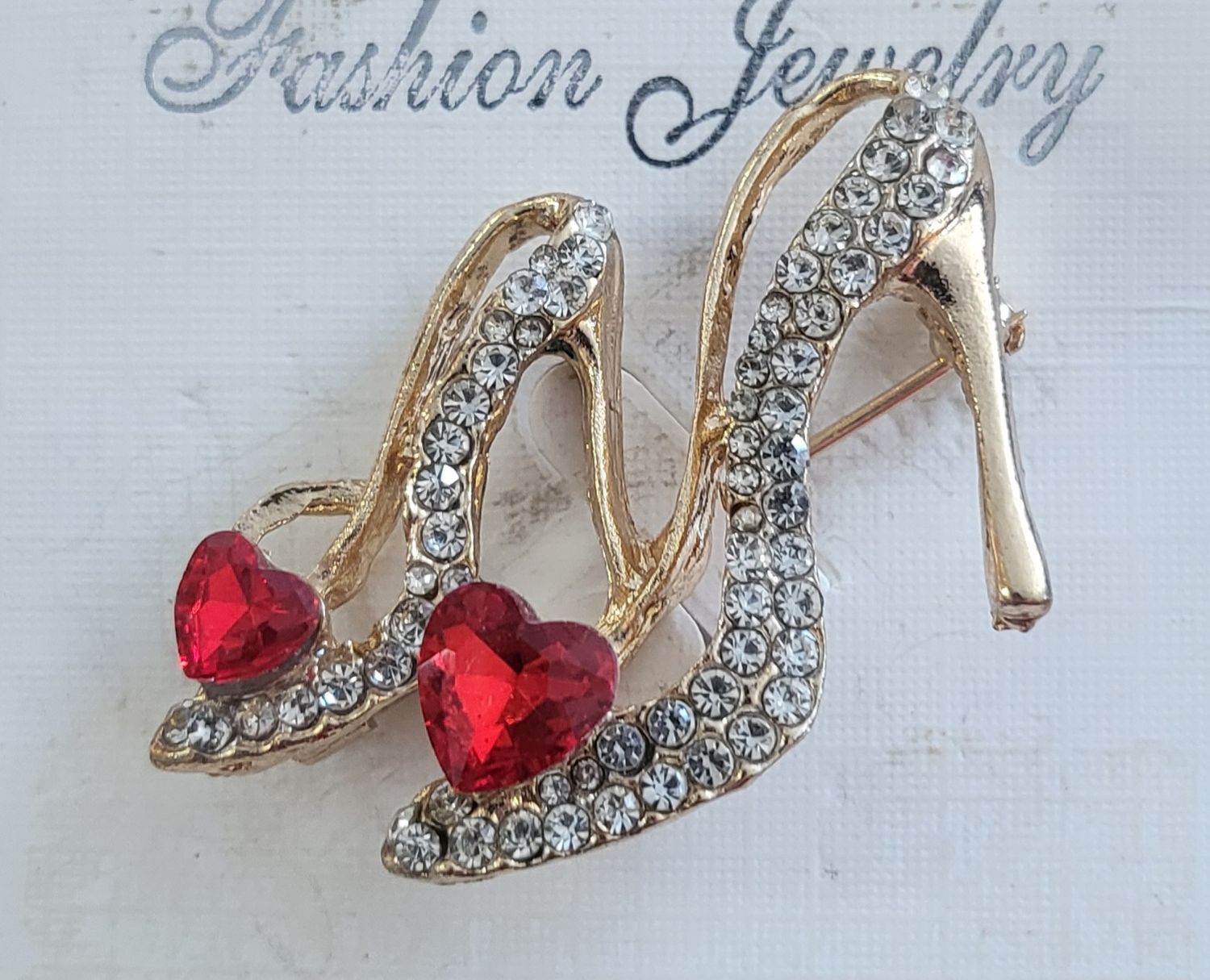 Pin-Sparkling Shoe with Heart