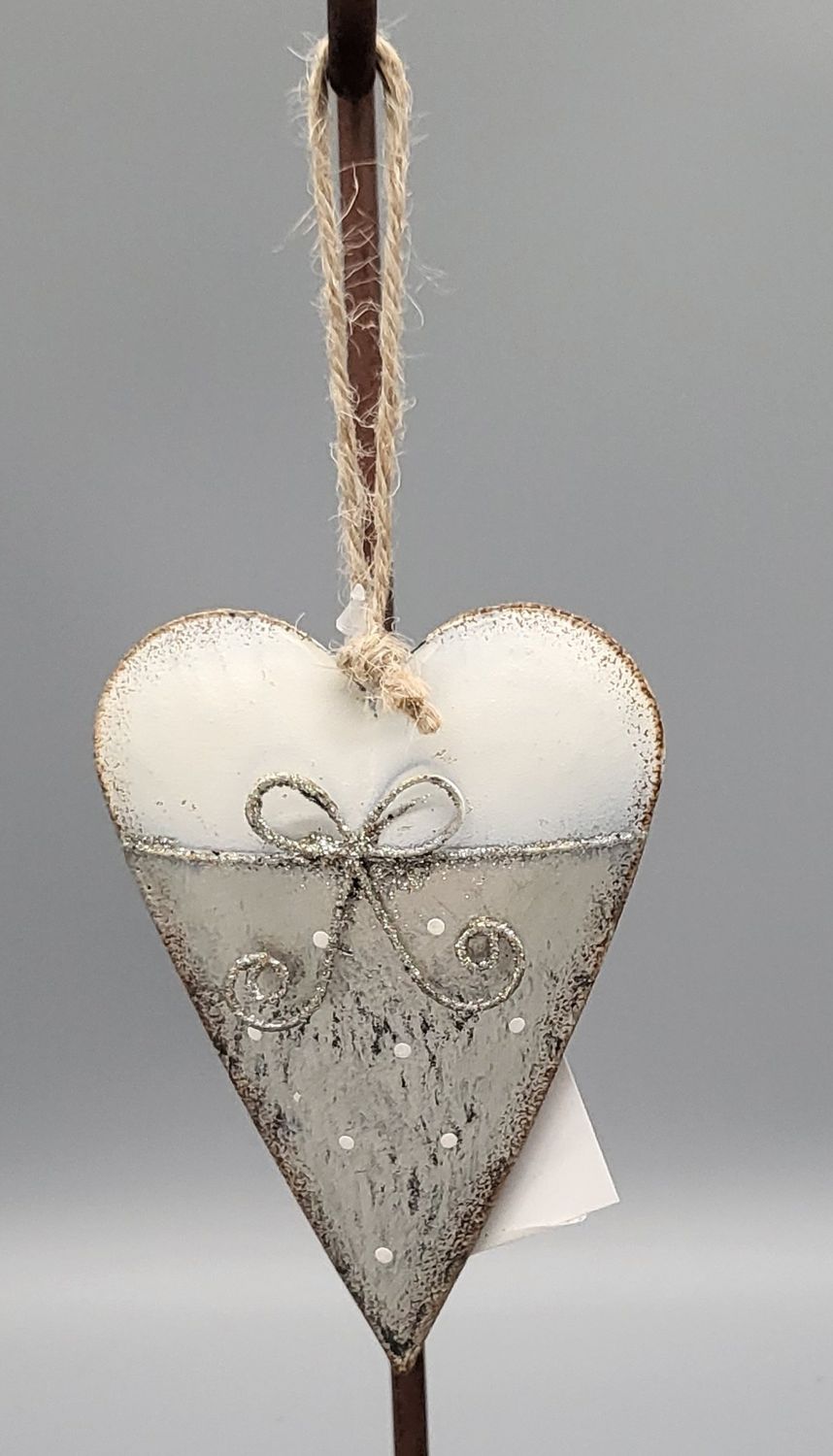 Ornament - Metal - Rustic Heart