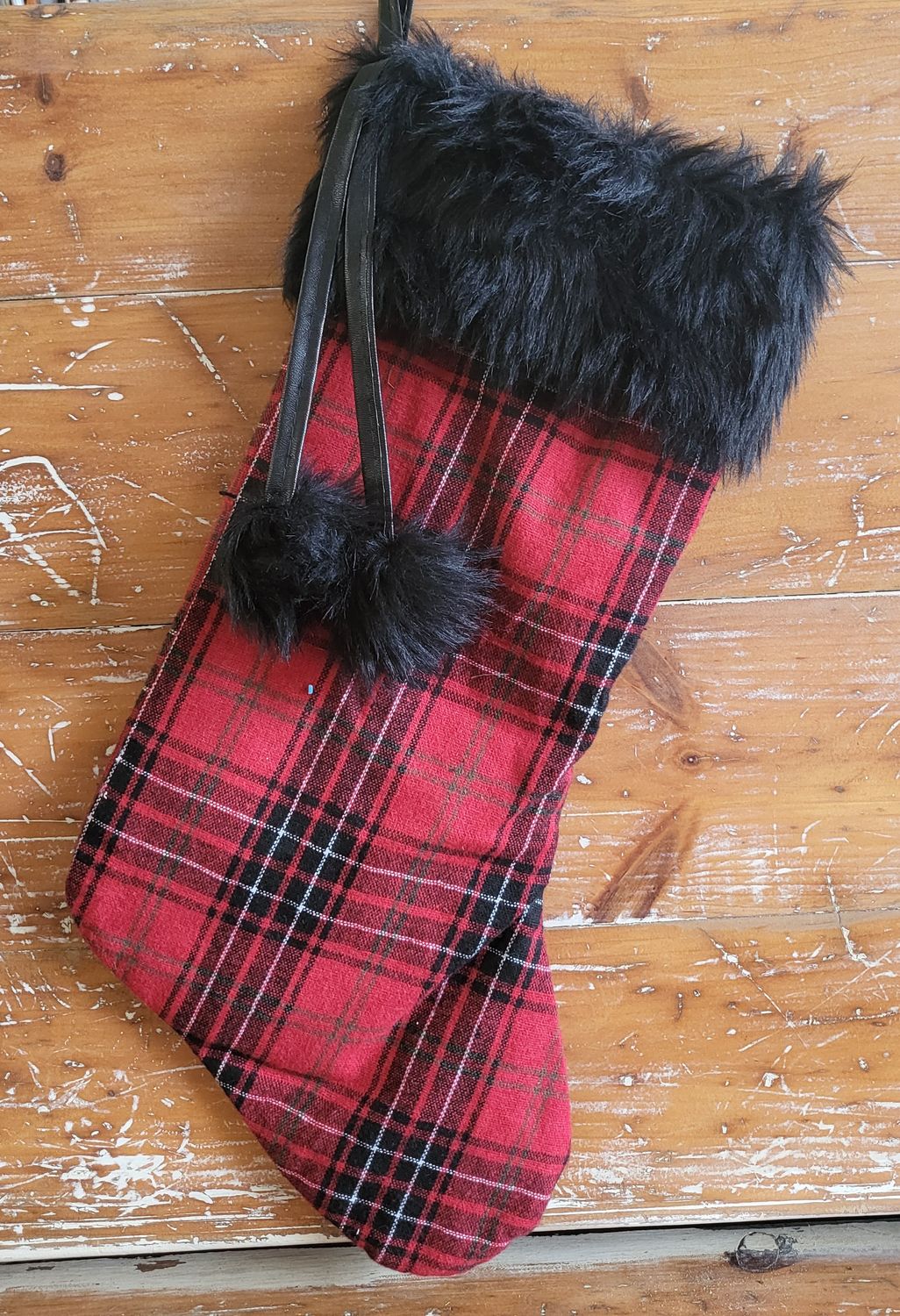 Stocking - Blk/Red Plaid