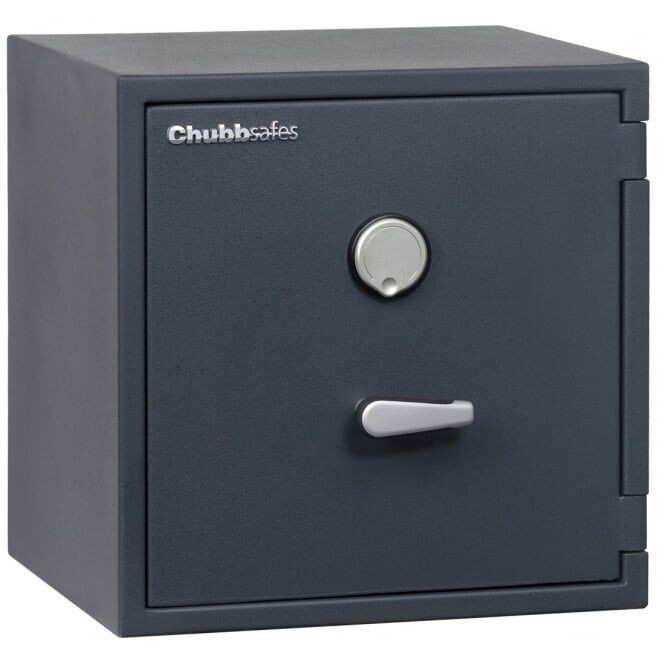 Caja fuerte de Sobreponer CHUBBSAFE SENATOR homologada grado 1 EN-1143-1 (cerradura de llave)
Doble protección contra robo y fuego, ideal para particulares y despachos profesionales. Caja fuerte de Sobreponer CHUBBSAFE SENATOR homologada grado 1 EN-1143-1 (cerradura de llave)
Doble protección contra robo y fuego, ideal para particulares y despachos profesionales.