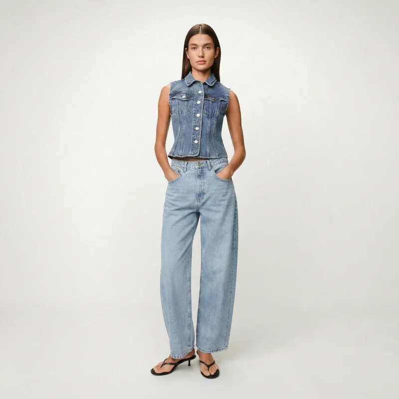 Lois Dali Mid Rise Barrel Fit Diplomatico Bleach