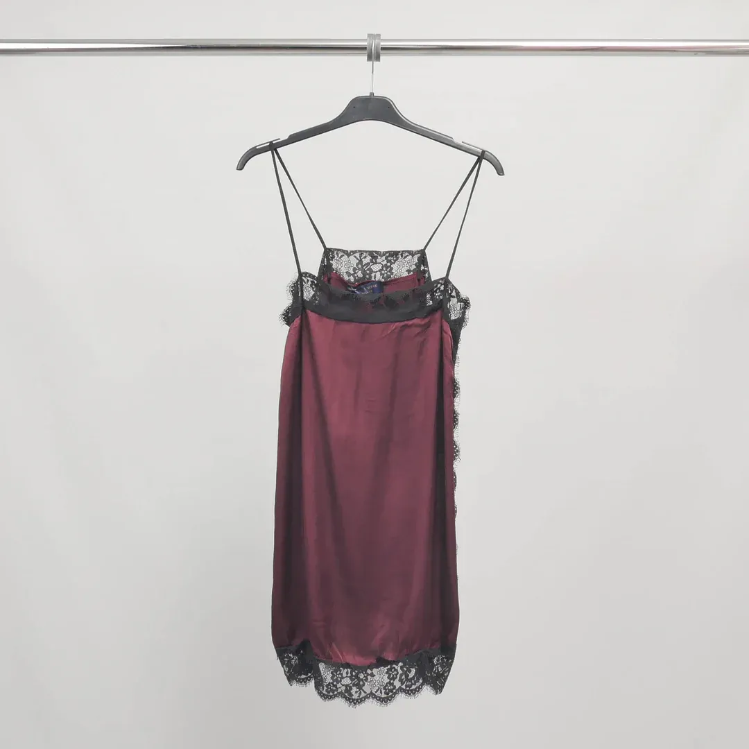 Cécile Wang Satin-Tanktop mit Spitze und dünnen Trägern  Bordeaux MF93787