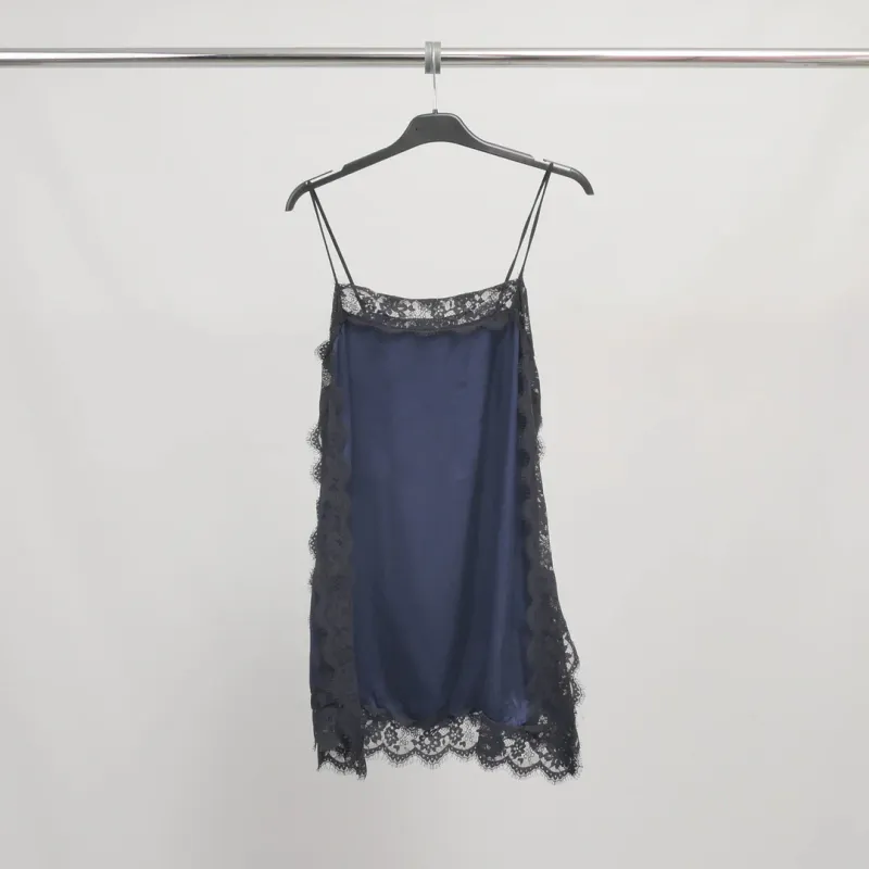Cécile Wang Satin-Tanktop mit Spitze und dünnen Trägern Blau Marine MF93787