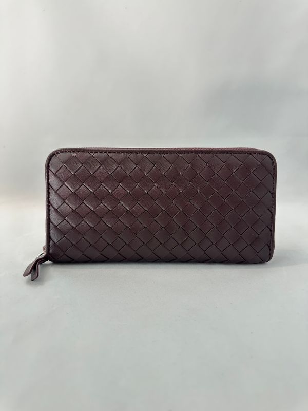 Les Visionnaires Lily Wallet Weave Silky Aubergine