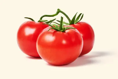Tomatoes On-The-Vine (Medium)