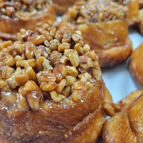 Pecan Sticky (Breakfast Bun)