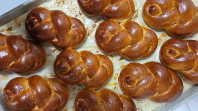 Mini Challah Bread