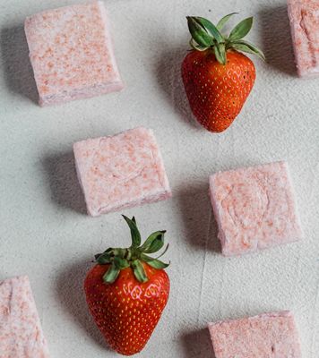 Gourmet Marshmallows: Strawberry Rose