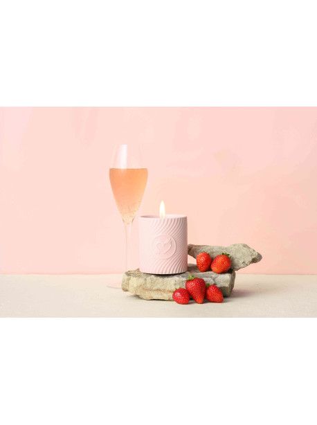 Bougie de massage Fraises et Champagne 220ml - HighOnLove Bougie de massage Fraises et Champagne 220ml - HighOnLove
