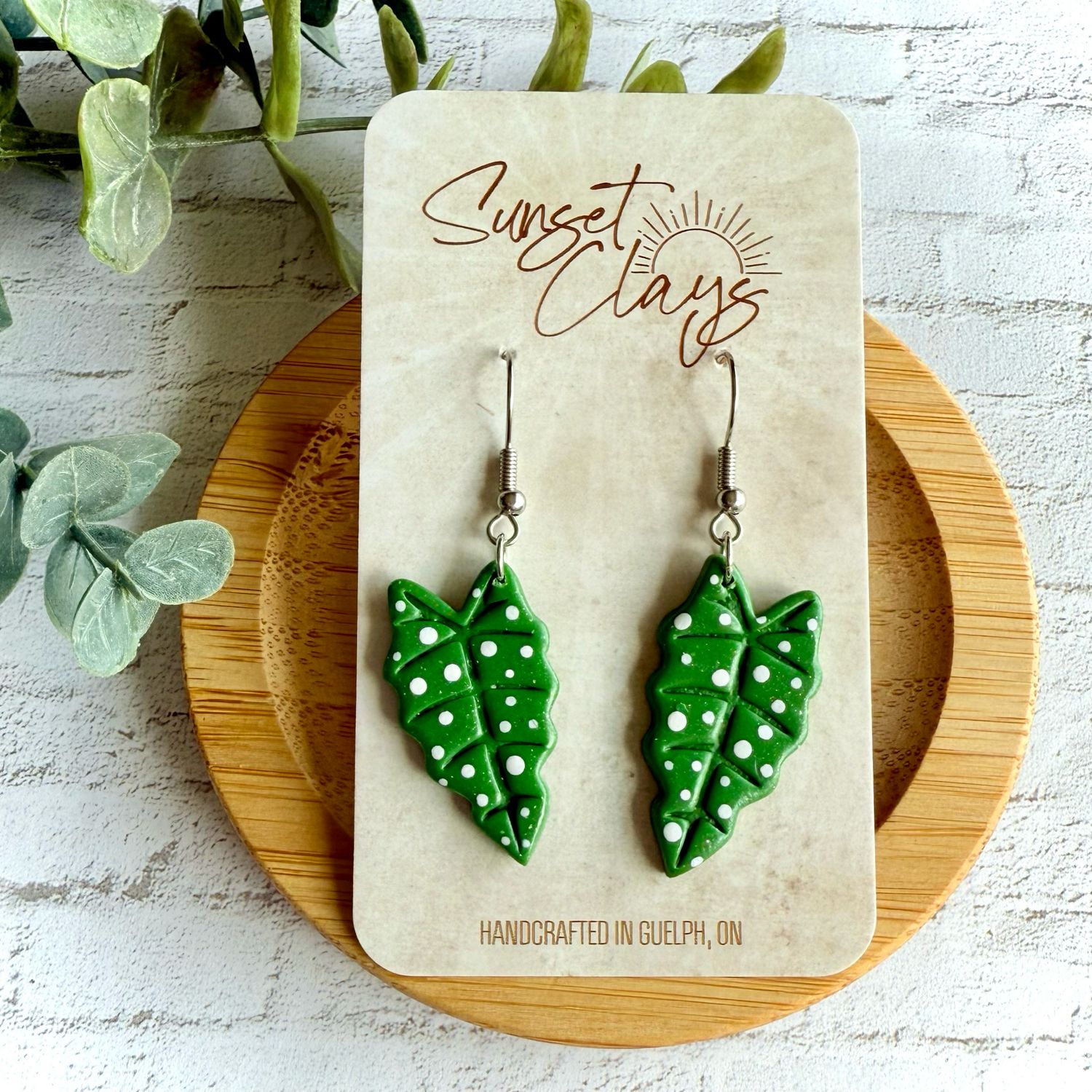 Polka Dot Leaf